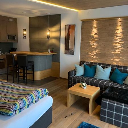 Haus Alt St. Anton Appartement Sankt Anton am Arlberg Buitenkant foto