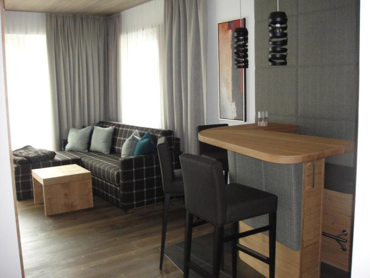 Haus Alt St. Anton Appartement Sankt Anton am Arlberg Buitenkant foto