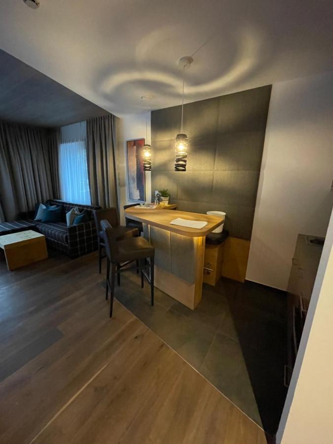 Haus Alt St. Anton Appartement Sankt Anton am Arlberg Buitenkant foto