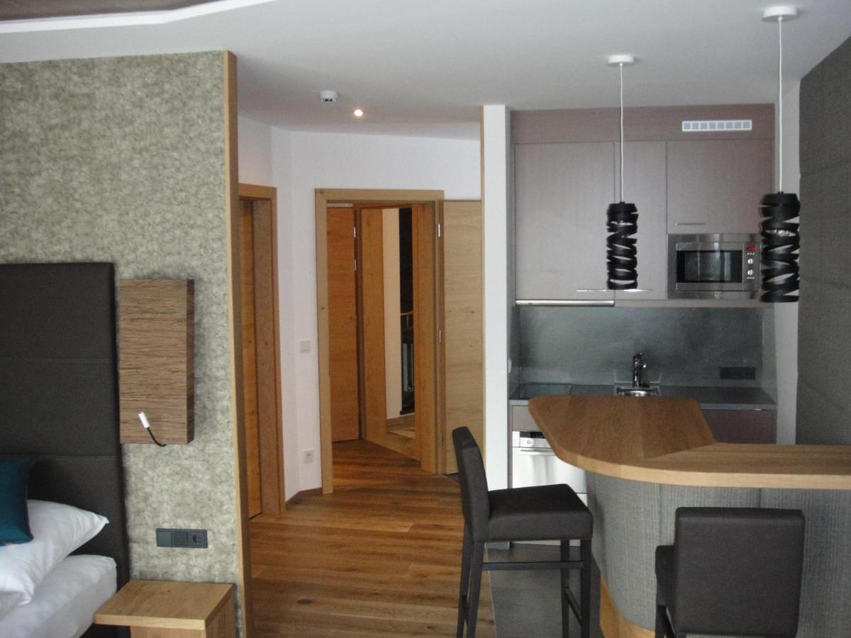 Haus Alt St. Anton Appartement Sankt Anton am Arlberg Buitenkant foto